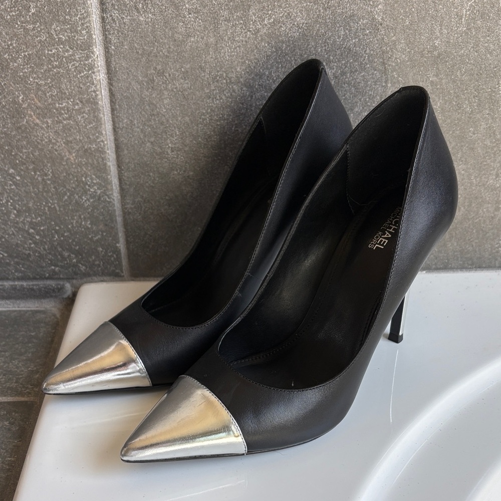 Michael Kors Black Pumps with Silver Cap Toe